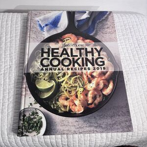 Taste of Home Healthy Cooking 2019 annual recipes, in color pictures.